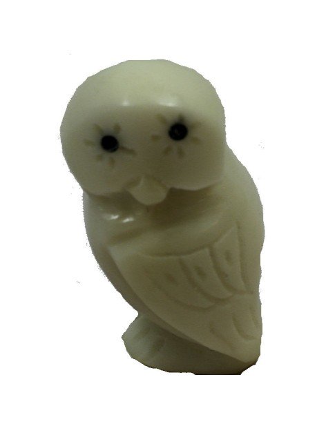 Chouette taillée dans la graine de tagua Chouette taillée dans la graine de tagua