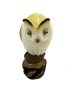 Hibou taillée dans la graine de tagua
