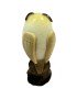 Hibou taillée dans la graine de tagua