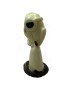 Hibou taillé dans la graine de tagua