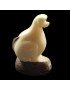 Labrador taillé dans la graine de tagua 