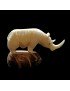 Rhinocéros taillé dans la graine de tagua