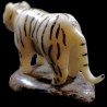 Tigre taillé dans la graine de tagua 