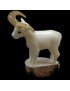 Bouc taillé dans la graine de tagua 
