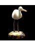 Cigogne taillée dans la graine de tagua 
