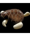 Tortue marine taillée dans la graine de tagua