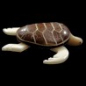 Tortue taillée dans la graine de tagua 