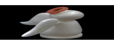 Ange taillé dans la graine de tagua 