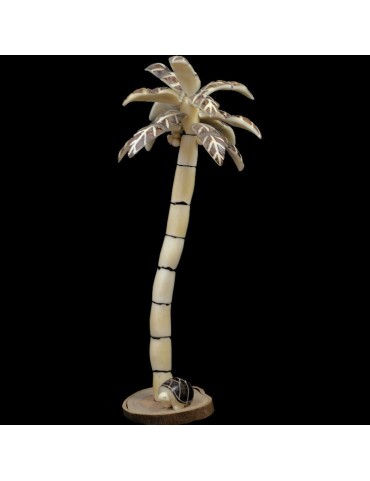 Grand Cocotier taillé dans la graine de tagua