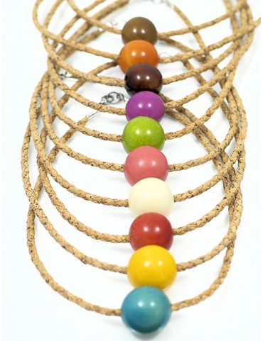 collier en liege avec perle de tagua teintée