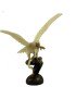 Aigle royal serpent taillé dans la graine de tagua