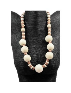 Collier perles de tagua