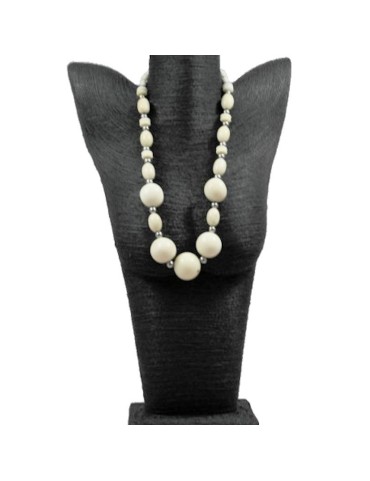 Collier perles de tagua