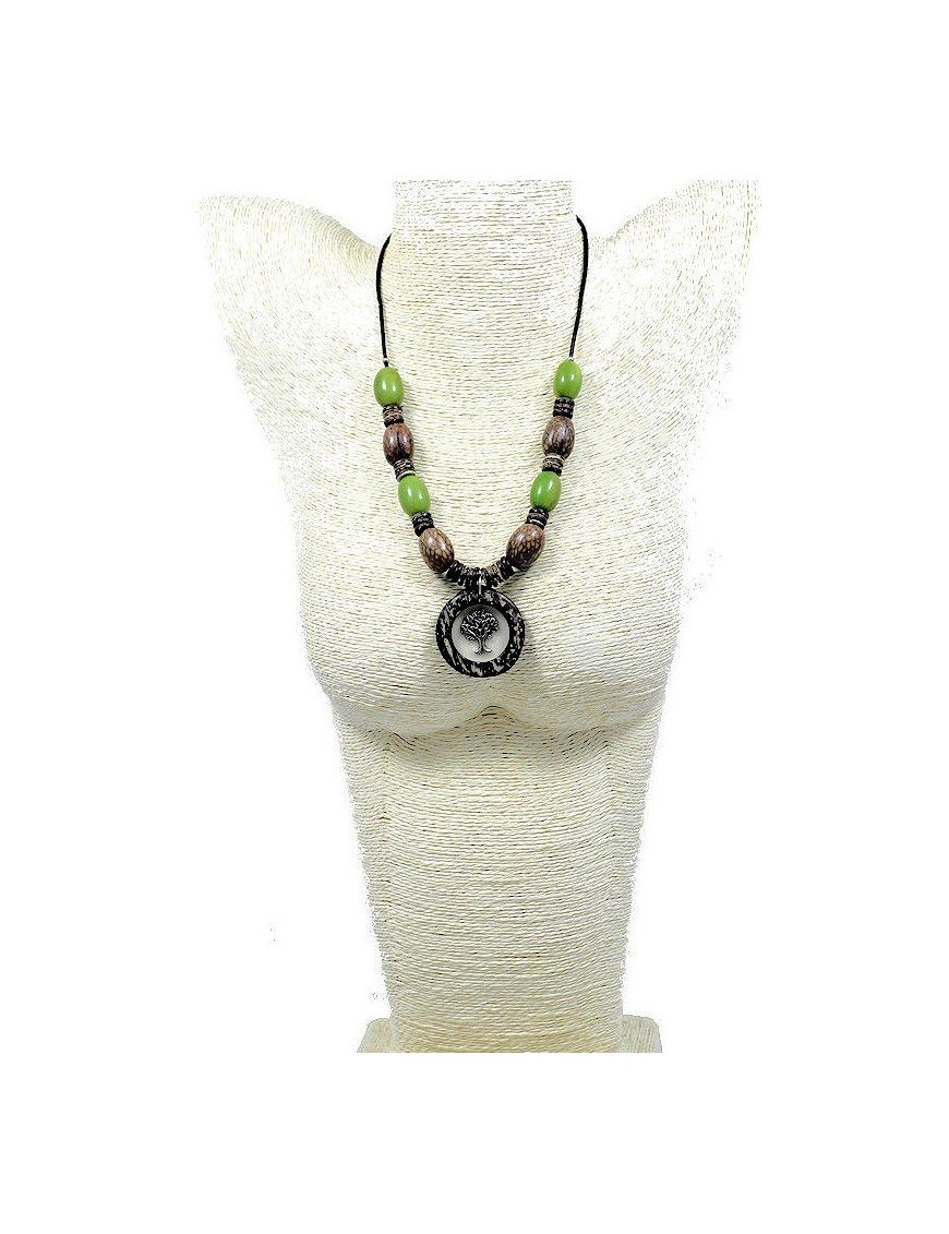 Collier perles de tagua et graines exotiques
