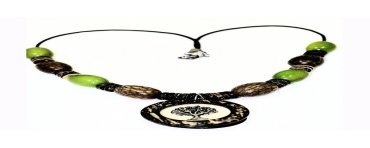 Collier perles de tagua et graines exotiques