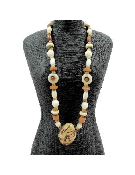 Collier perles de tagua teintées et naturelles Collier perles de tagua teintées et naturelles