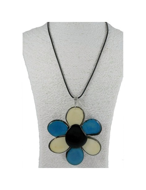 Pendentif Fleur en Tagua