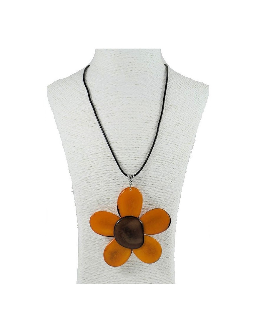 Pendentif Fleur en tagua