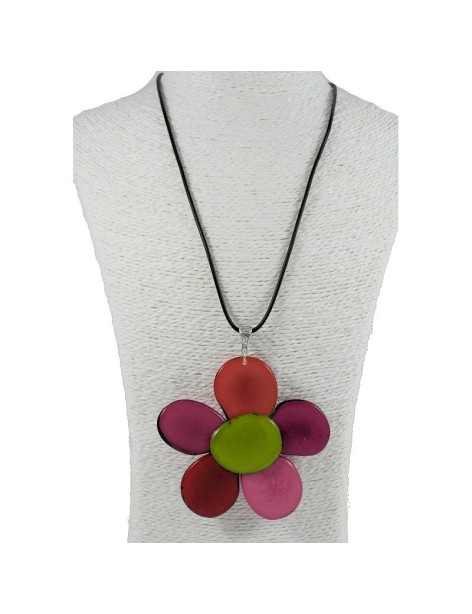 Pendentif Fleur en tagua Pendentif Fleur en tagua