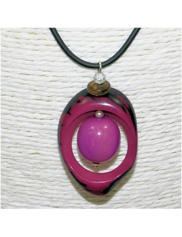 Pendentif tagua teintée 