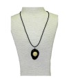 Pétunia Pendentif, tagua naturelle et teintée noir