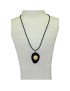 Pendentif tagua teintée 