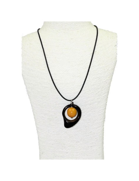Pendentif tagua teintée Pendentif tagua teintée