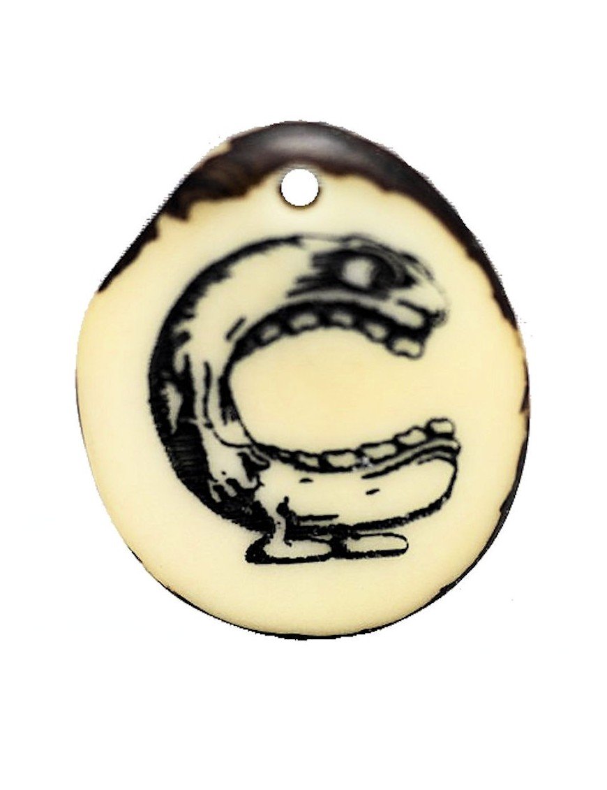 Tranche de tagua gravée lettre C