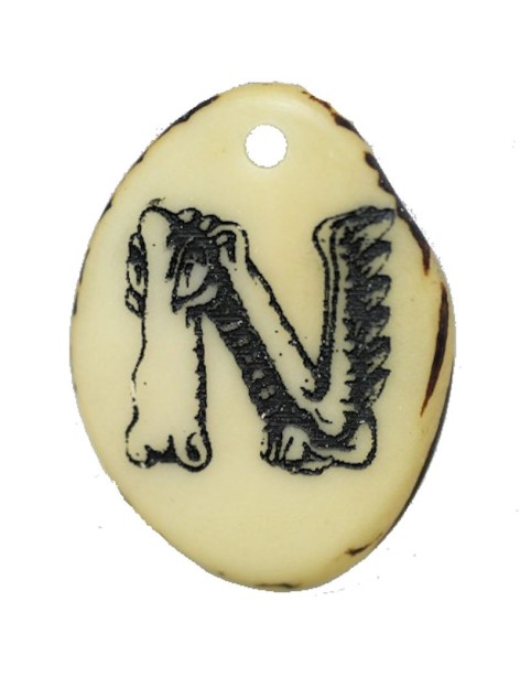 Tranche Tagua gravée lettre N Tranche Tagua gravée lettre N