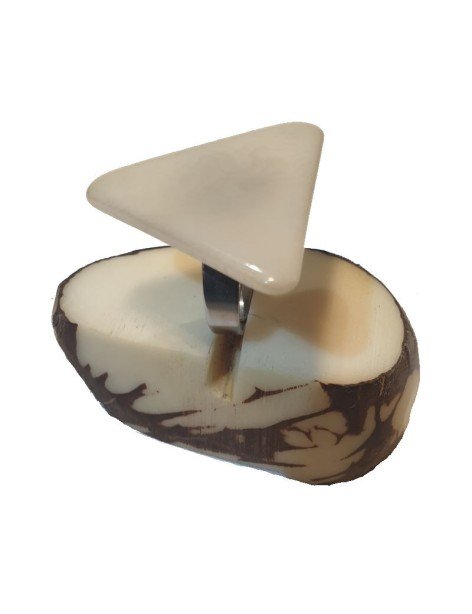 Bague tranche de Tagua Naturelle en triangle Bague tranche de Tagua Naturelle en triangle