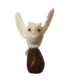 Hibou grand-duc taillé dans la graine de tagua