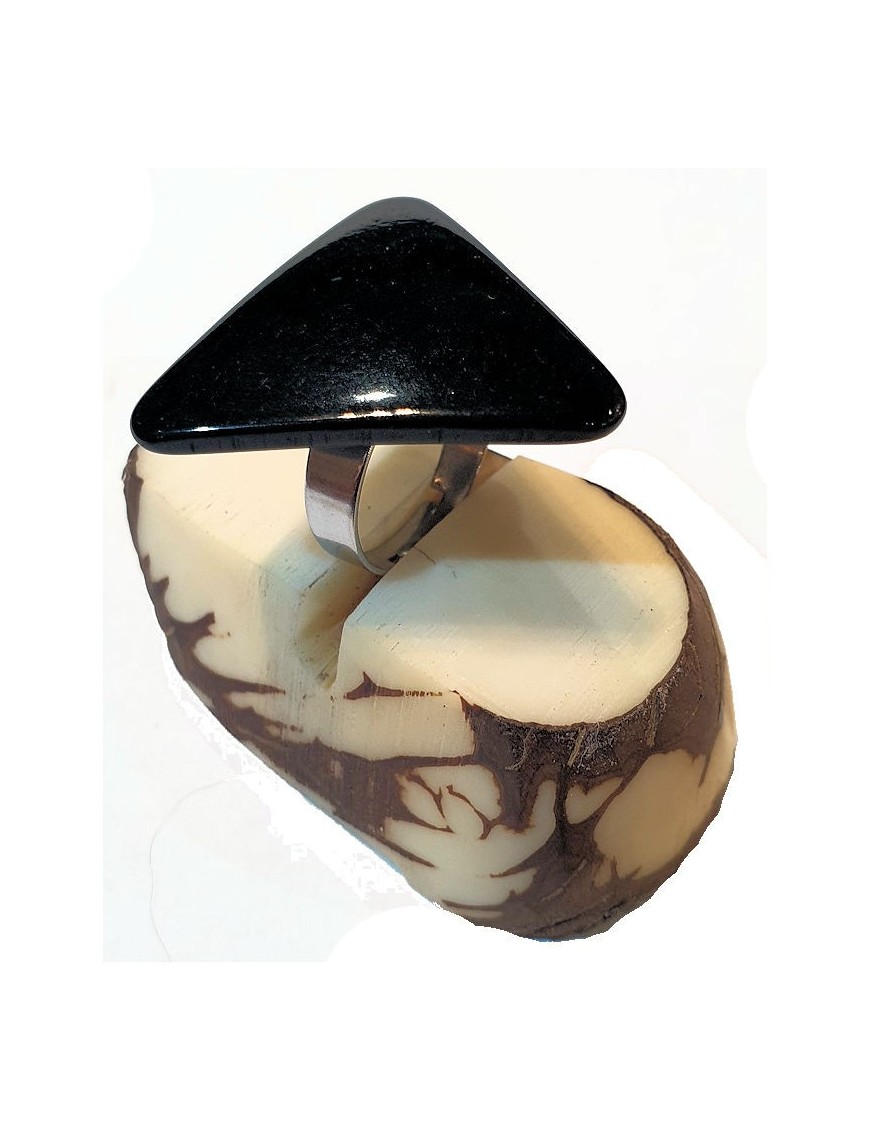 Bague tranche de Tagua en triangle Teintée en Noir
