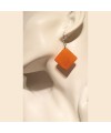 Boucles d\'oreilles carrées en ivoire végétal teintées en ORANGE