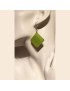 Boucles d'oreilles carrées en ivoire végétal teinté en VERT