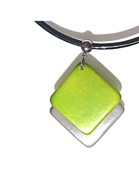 Pendentif doubles carrés en ivoire végétal teinté en Vert et Gris Pendentif doubles carrés en ivoire végétal teinté en Vert et Gris