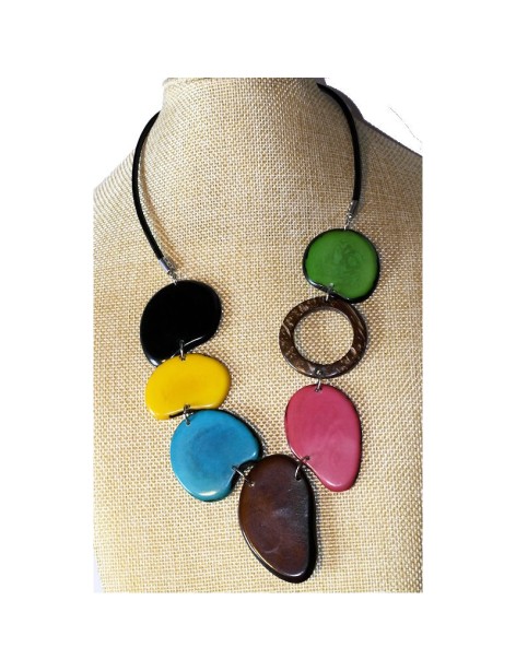 Collier cordon cuir, tranches de tagua teintées et coco2 Collier cordon cuir, tranches de tagua teintées et coco2