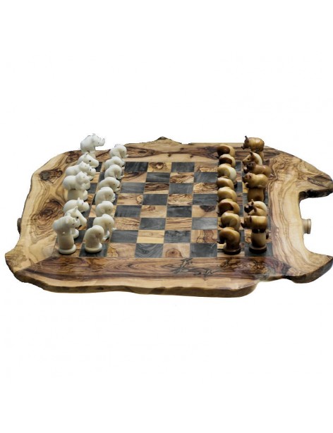 ENSEMBLE TABLE EN BOIS D'OLIVIER, ET JEUX D'ECHECS EN TAGUA OU IVOIRE VEGETAL