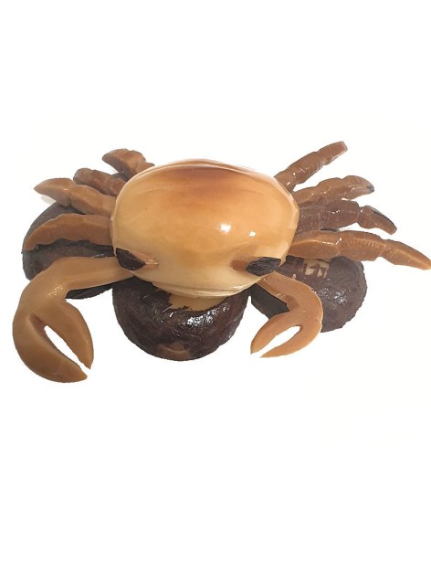 Crabe taillé dans la graine de tagua