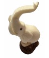 Eléphant taillé dans la graine de tagua