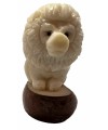 Lion taillé dans la graine de tagua