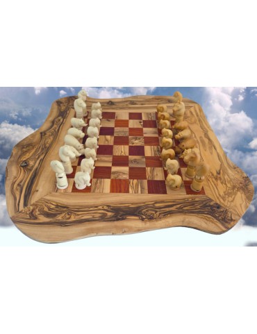 JEU D'ÉCHECS EN TAGUA OU IVOIRE VÉGÉTAL ANIMAUX D'AFRIQUE