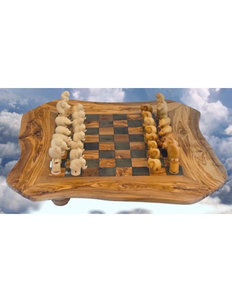 JEU D'ÉCHECS EN TAGUA OU IVOIRE VÉGÉTAL ANIMAUX D'AFRIQUE JEU D'ÉCHECS EN TAGUA OU IVOIRE VÉGÉTAL ANIMAUX D'AFRIQUE