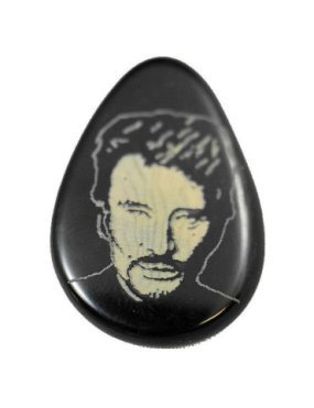 Pendentif, porte clés ou bracelet gravure Johnny Hallyday Tranche de tagua teintée et gravée