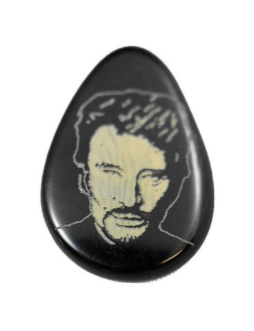 Pendentif, porte clés ou bracelet gravure Johnny Hallyday Tranche de tagua teintée et gravée