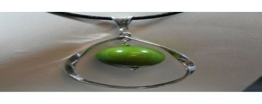 Pendentif alliage et perle de tagua